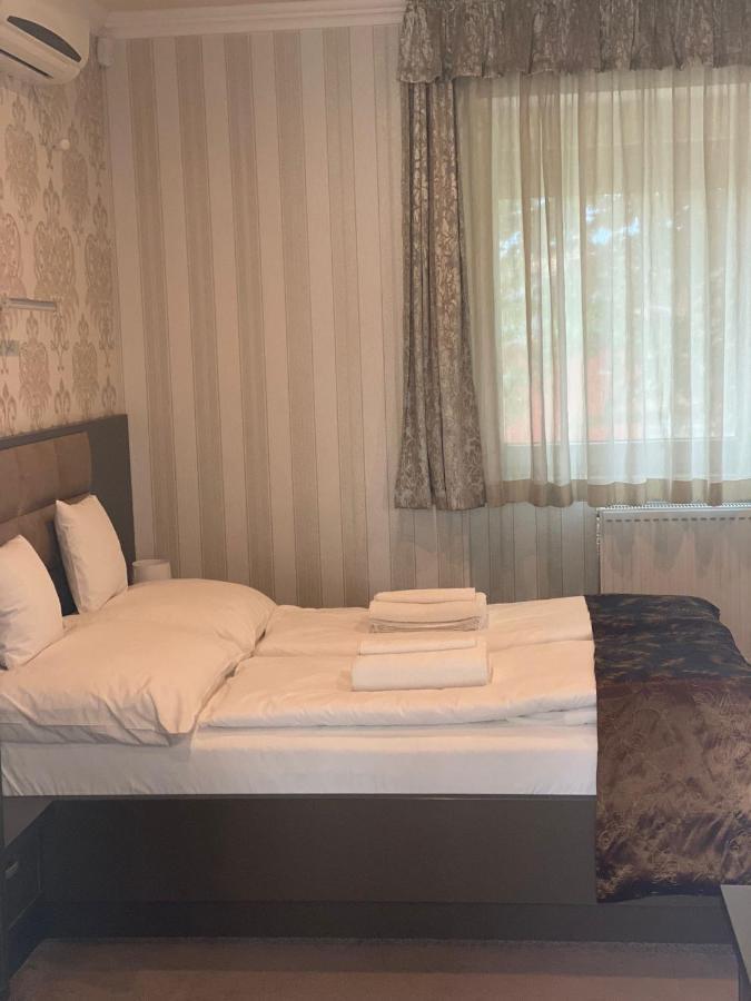 Jászberény Blueline Motel מראה חיצוני תמונה