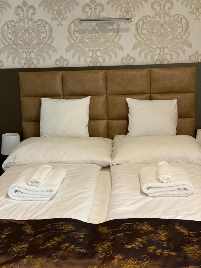 Jászberény Blueline Motel מראה חיצוני תמונה