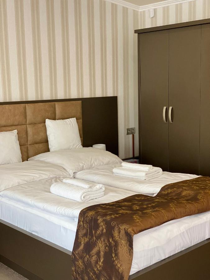 Jászberény Blueline Motel מראה חיצוני תמונה
