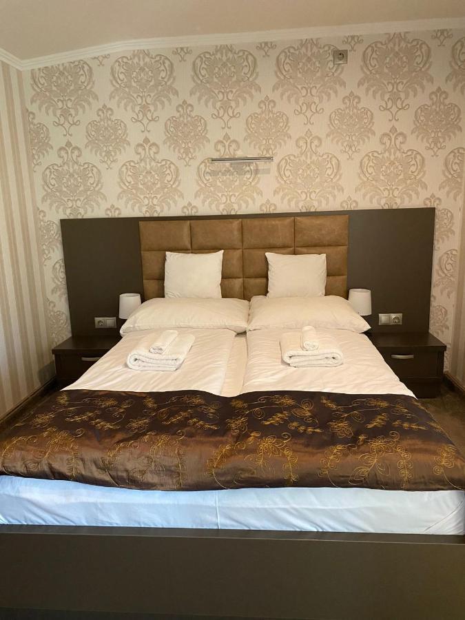 Jászberény Blueline Motel מראה חיצוני תמונה